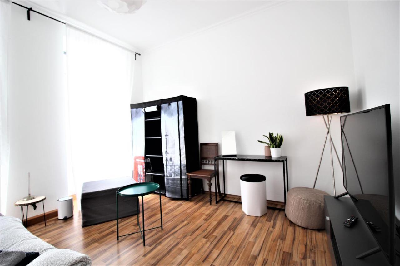 ➤Private Room - Heart Of Downtown With Terrace Вюрцбург Экстерьер фото